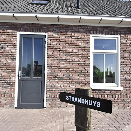 In Holland Near Beaches, Cleaning Included Casa de Férias