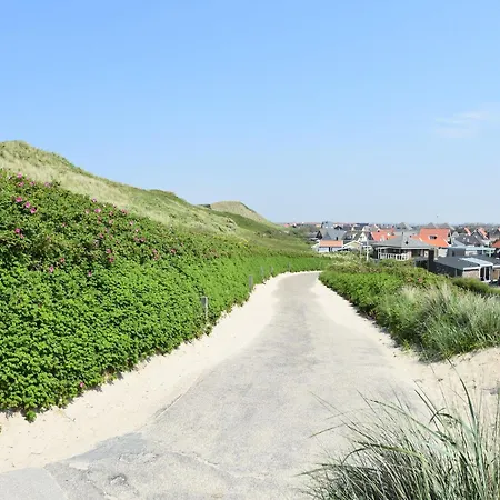 In Holland Near Beaches, Cleaning Included *